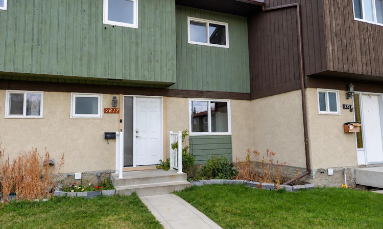 7817 Cedarwood Park
