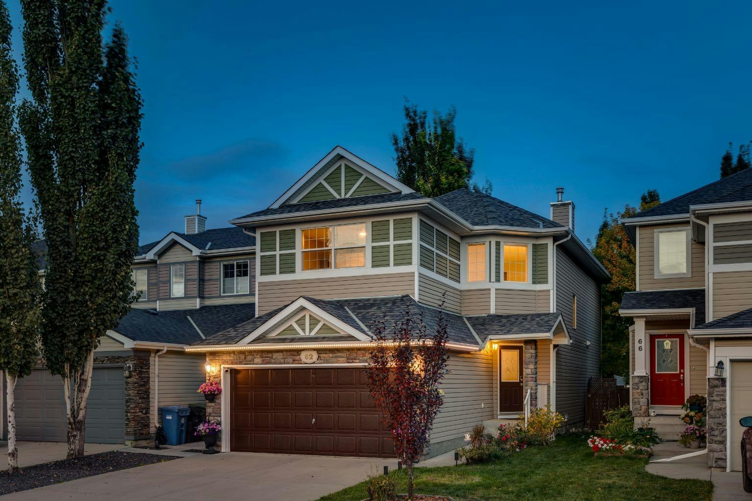 62 Cougar Plateau Way SW, Calgary, AB, T3H 5S5