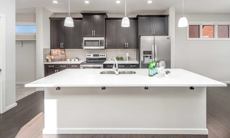 25 Marquis Place SE