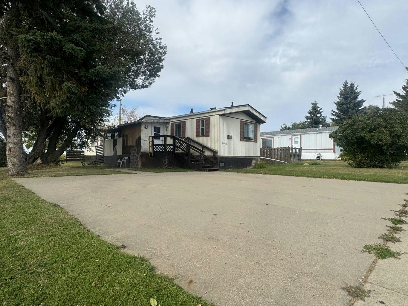 4814 59 Street, Killam, AB, T0B 2L0