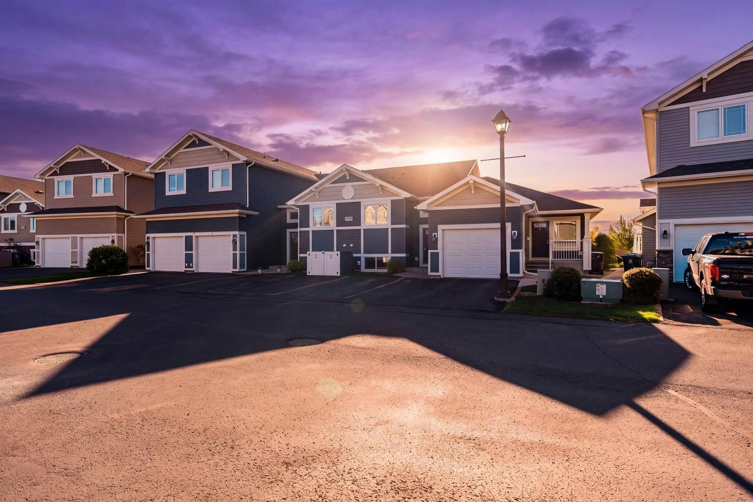 2-209 Lettice Perry Road N, Lethbridge, AB, T1H 6Z3