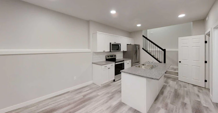 A-10333A 128 Avenue, Grande Prairie, AB, T8V 6S9 - 3