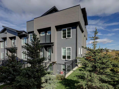 319-260 Rowley Way NW - 2