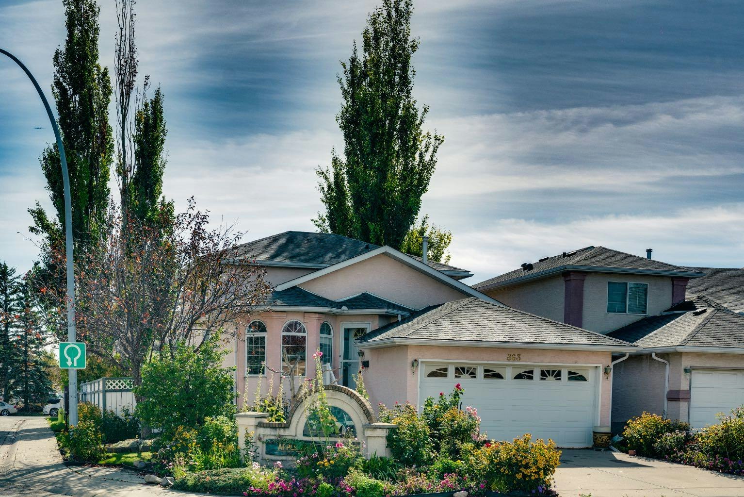 863 Applewood Drive SE, Calgary, AB, T2A 7P2