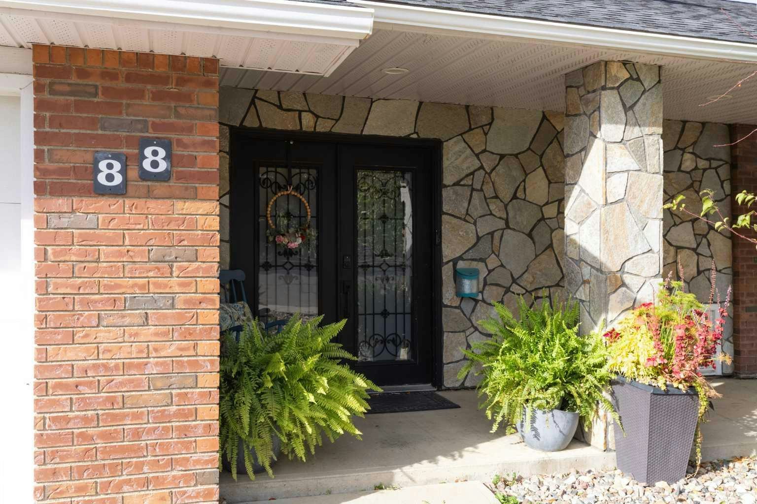 88 Cypress Way SE, Medicine Hat, AB, T1B 1G8