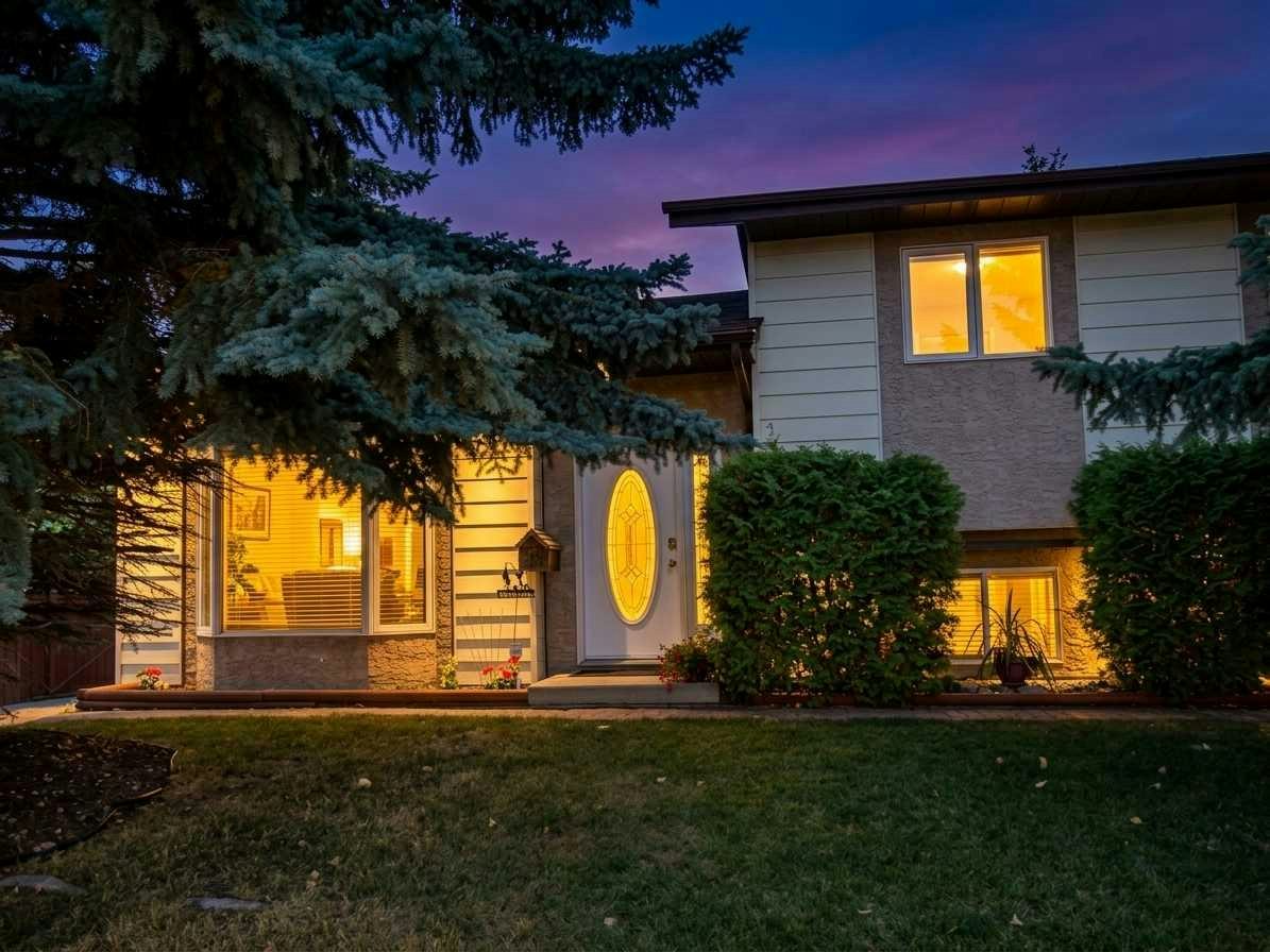 9 Ray Avenue, Red Deer, AB, T4P 3B9