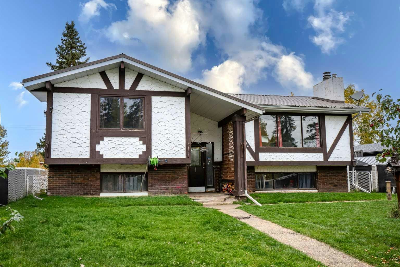 4716 49 Street, Caroline, AB, T0M 0M0