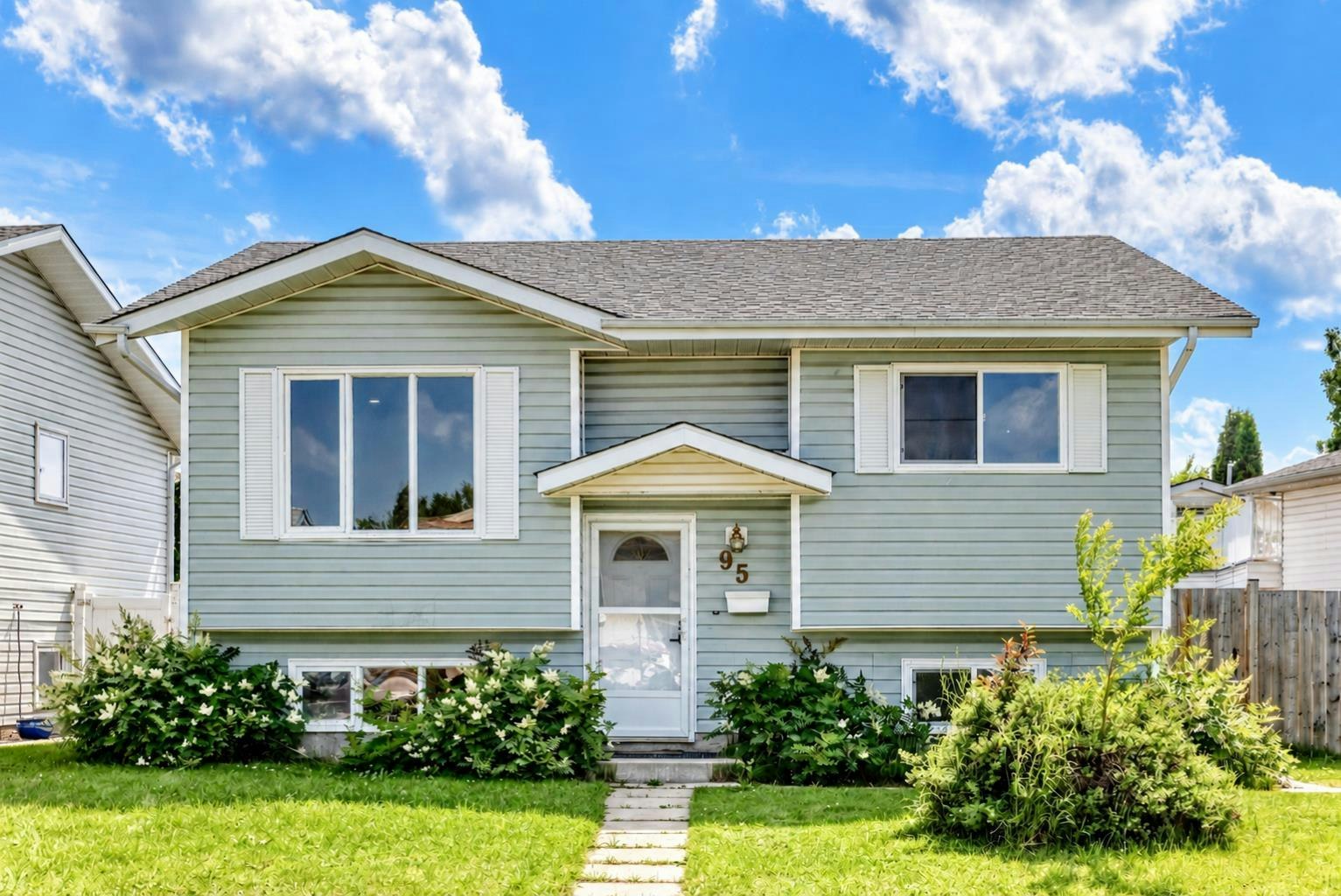 95 Eversole Crescent, Red Deer, AB, T4R 2H9
