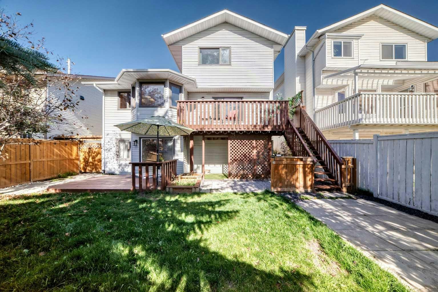 144 Hawkdale Close NW, Calgary, AB, T3G 2Z9