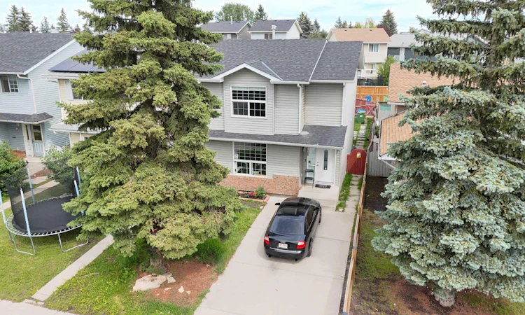 136 Martindale Drive NE