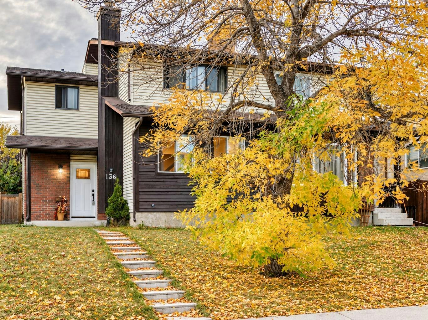 136 Templehill Drive NE, Calgary, AB, T1Y 4C3