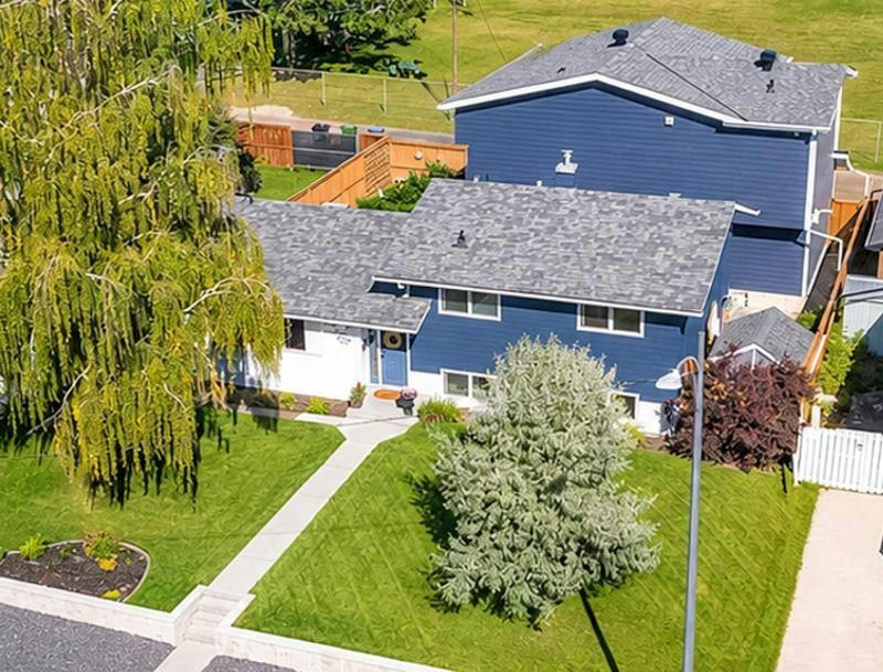 728 71 Avenue SW, Calgary, AB, T2V 0R4