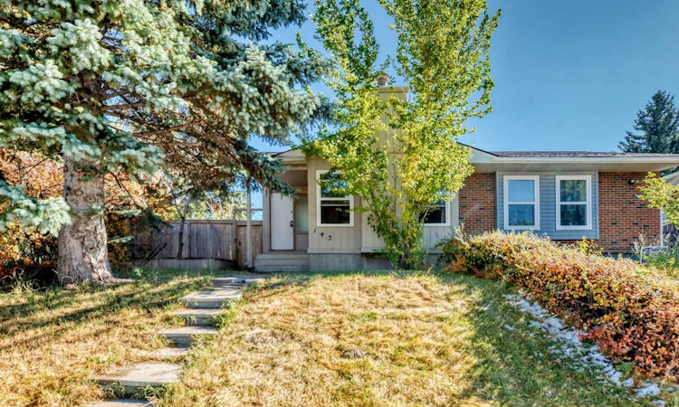 143 Rundleson Way NE