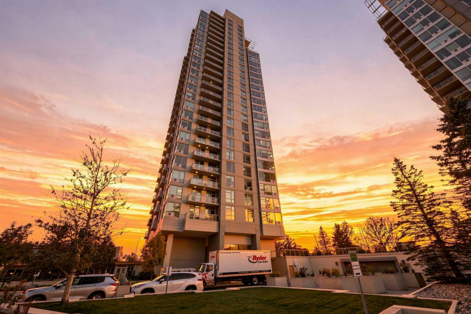 1003-77 Spruce Place SW, Calgary, AB, T3C 3X6