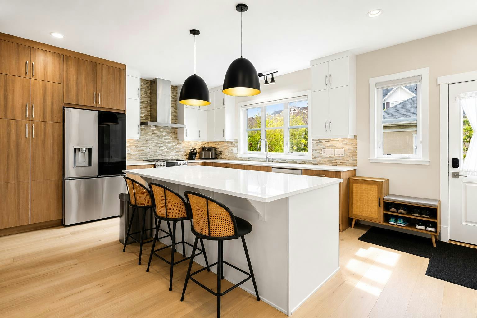 3804 Sarcee Road SW, Calgary, AB, T3E 7W9