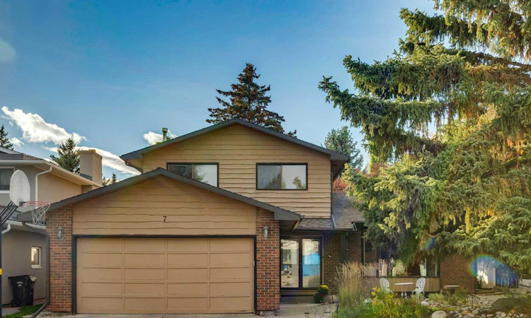 7 Woodgreen Crescent SW
