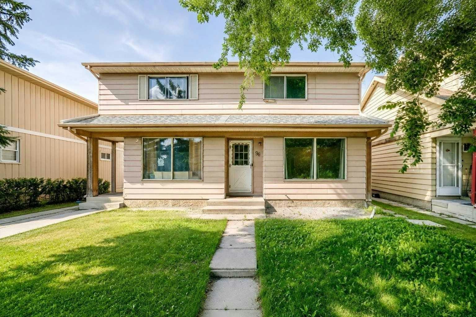 96 Erin Woods Boulevard SE, Calgary, AB, T2B 2R1