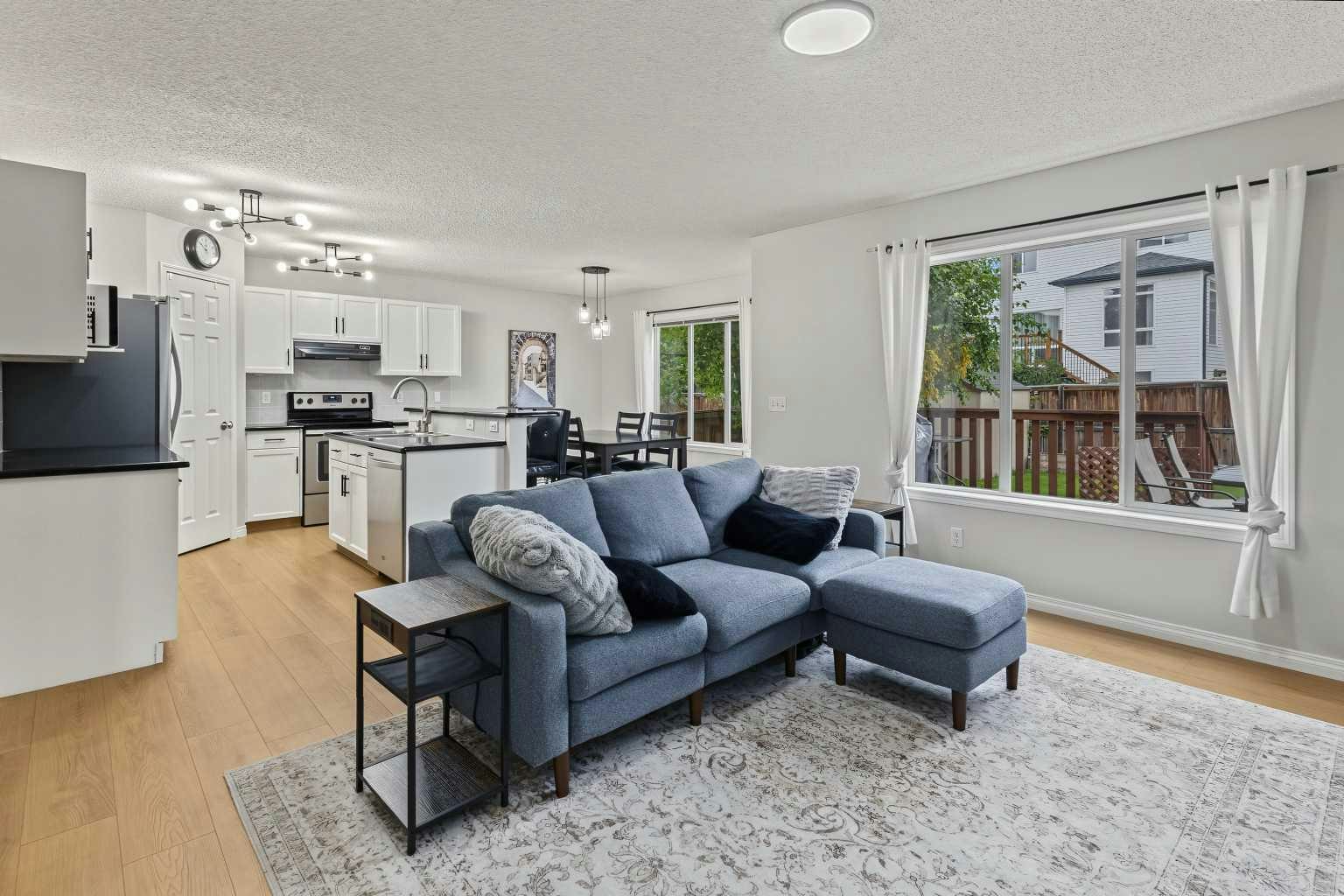 16 Evansbrooke Rise NW, Calgary, AB, T3P 1C6