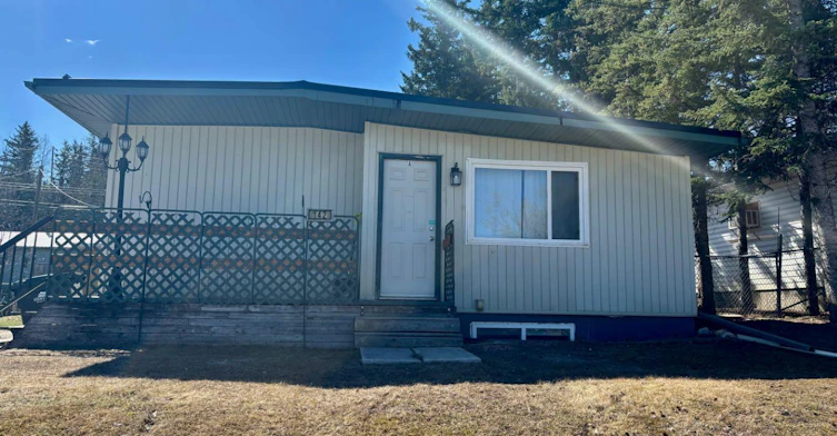 142 Meadow Drive, Hinton Hill, AB, T7V 1N7