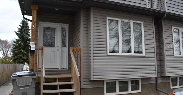 3-4812 45 Street, Lloydminster City West, AB, S9V 0H9