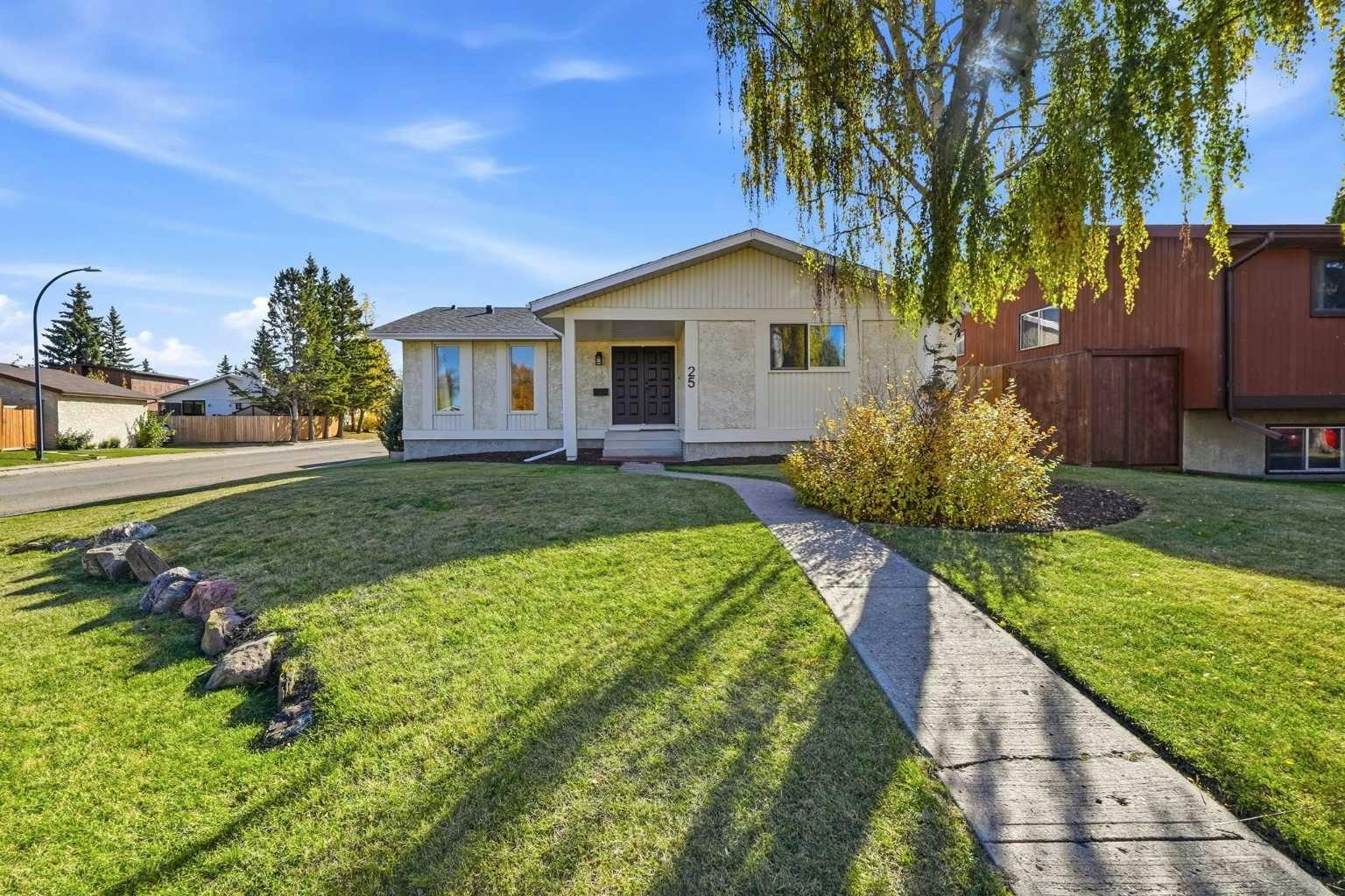 25 Clark Crescent, Red Deer, AB, T4P 2G2