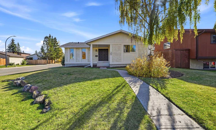 25 Clark Crescent
