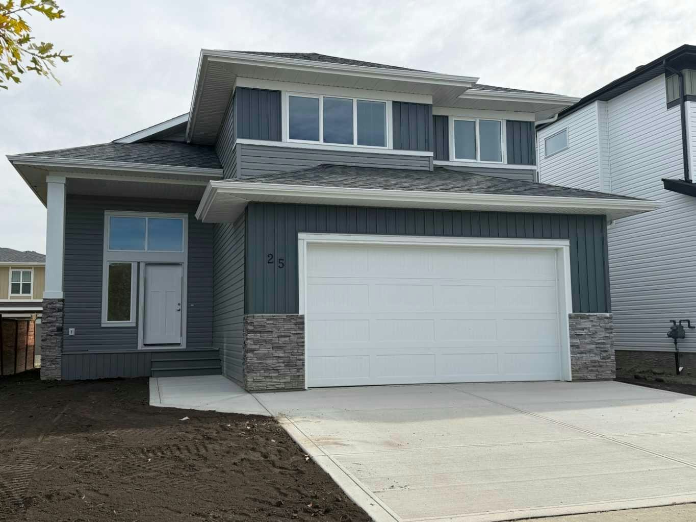 25 Thatcher Avenue, Red Deer, AB, T4P 0Y6