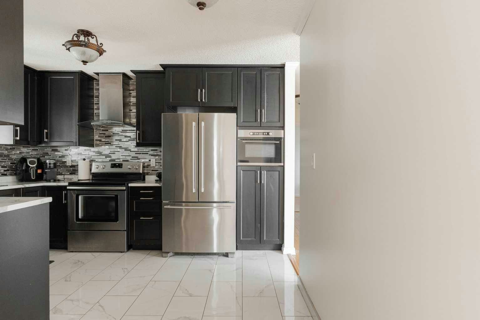 32 Moberly Crescent, Fort Mcmurray, AB, T9H 1G9 - 8
