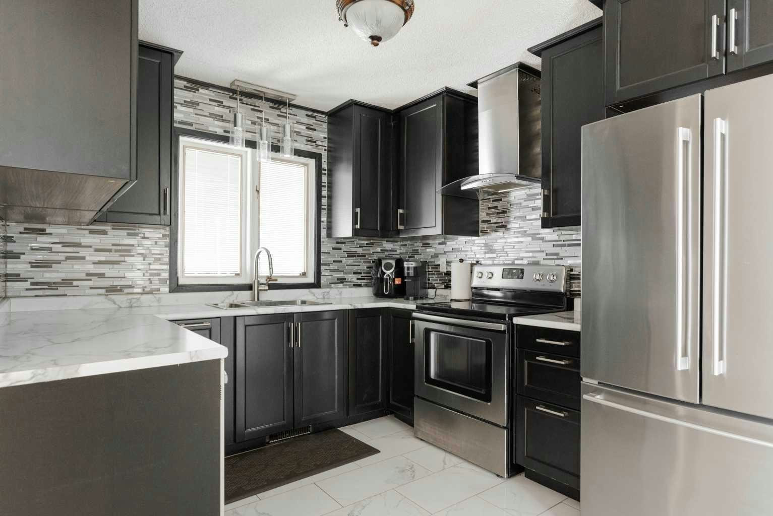 32 Moberly Crescent, Fort Mcmurray, AB, T9H 1G9 - 5