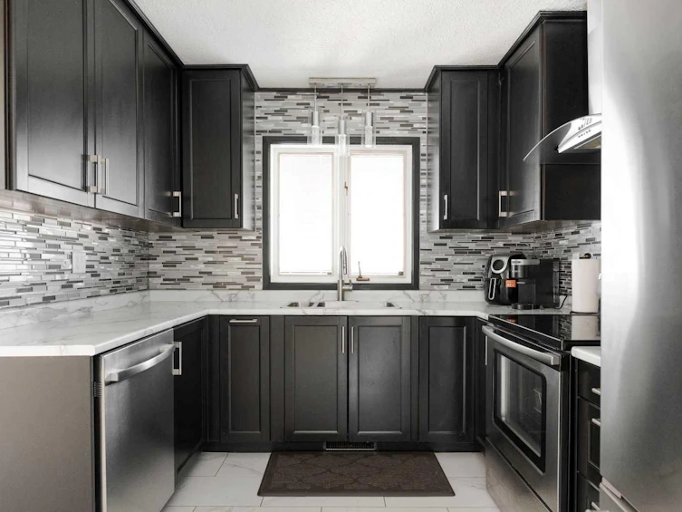32 Moberly Crescent, Fort Mcmurray, AB, T9H 1G9 - 6