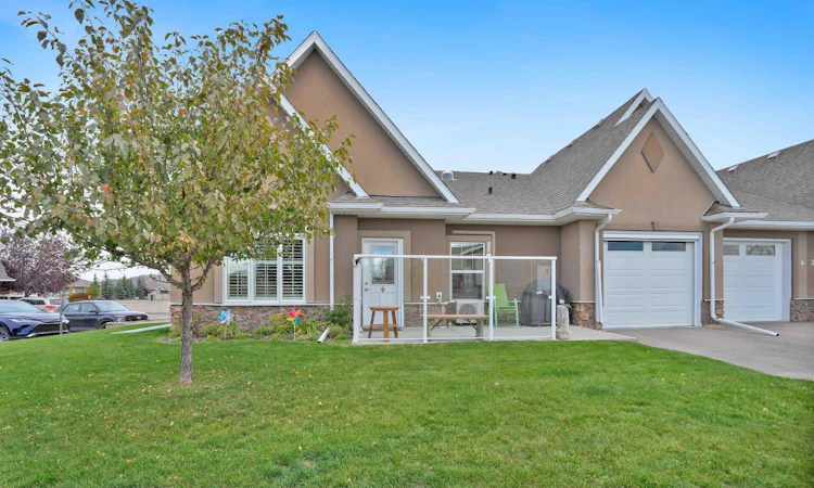 6-20 River Heights View
