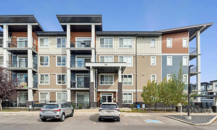 303-35 Walgrove SE