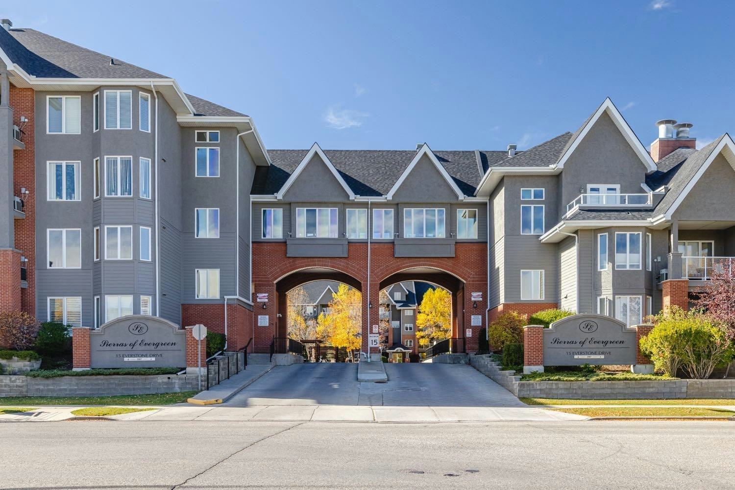 237-15 Everstone Drive SW, Calgary, AB, T2Y 5B5