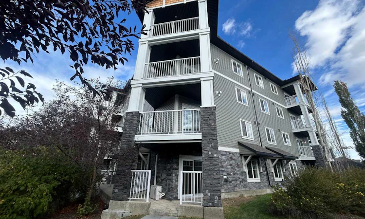 1112-115 Prestwick Villas SE