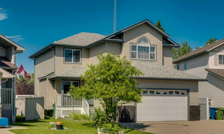 84 Willowbrook Crescent NW