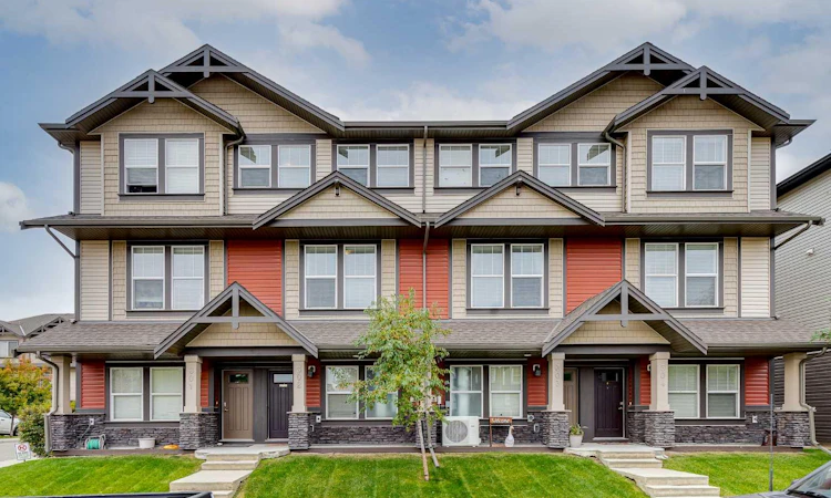 302-280 Williamstown Close NW