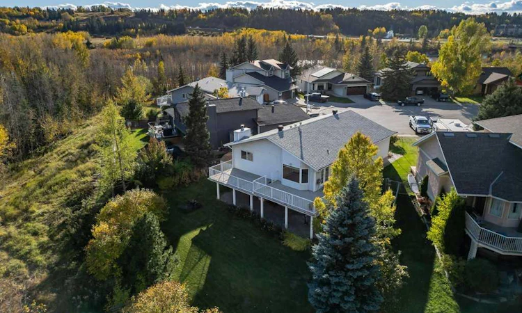 31 Riverside Place
