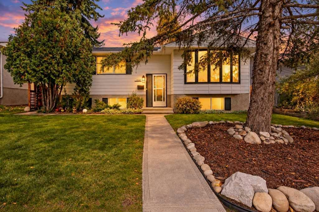 11147 Braeside Drive SW, Calgary, AB, T2W 1C2