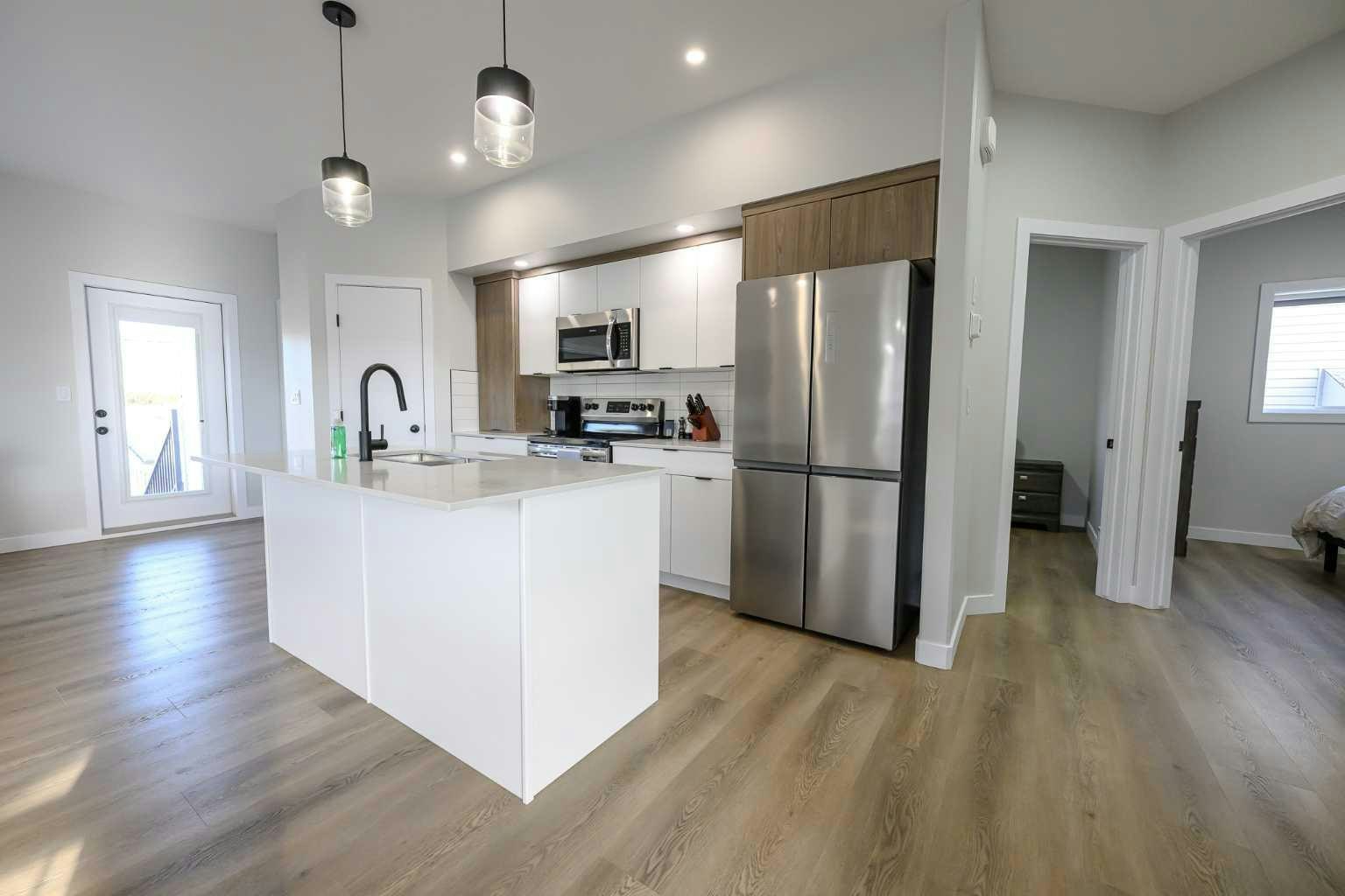 B-10478 131 Avenue, Grande Prairie, AB, T8V 4W5 - 4