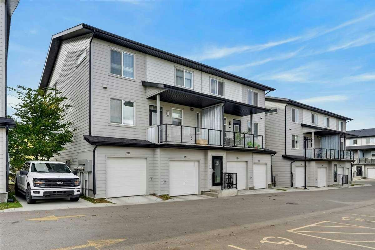 204-235 Redstone Walk NE, Calgary, AB, T3N 1M6