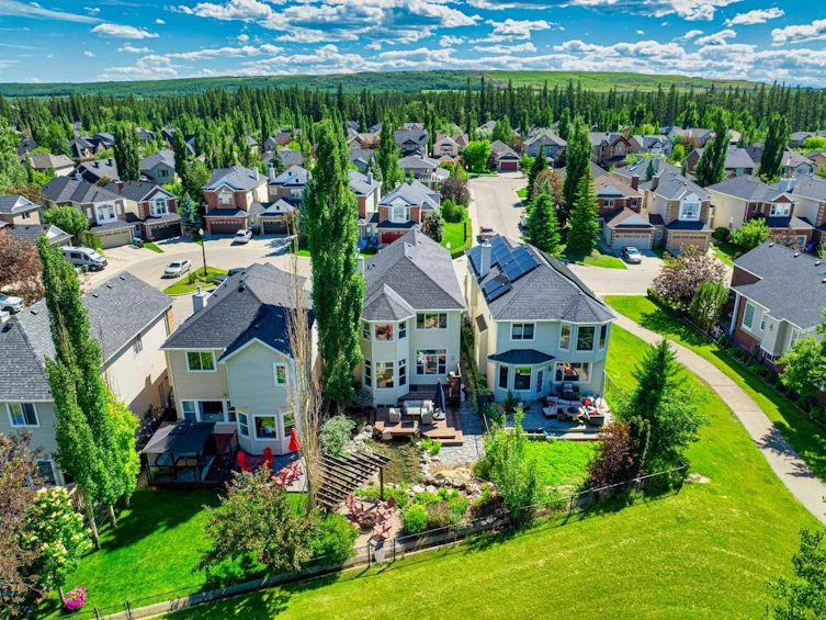 30 Discovery Ridge Gardens SW, Calgary, AB, T3H 5L6 - 34