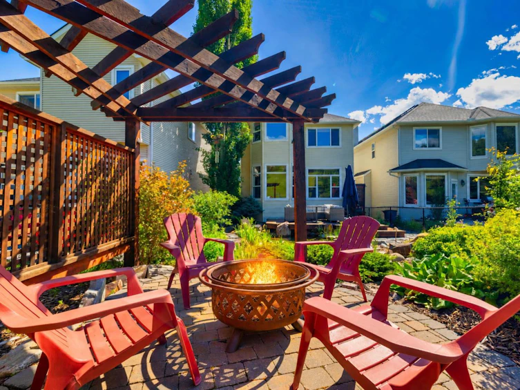 30 Discovery Ridge Gardens SW, Calgary, AB, T3H 5L6 - 30