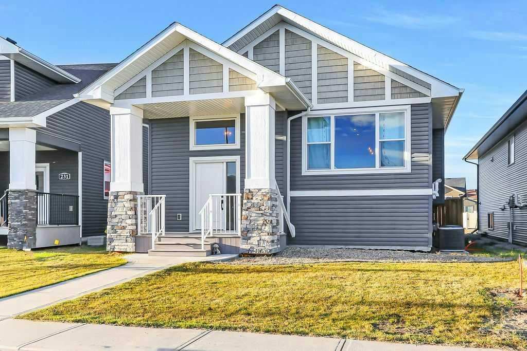 227 Livingston Close, Red Deer, AB, T4R 0S9