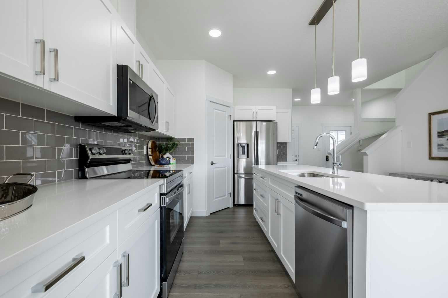 721 Clearview Green, Chestermere, AB, T2P 2G7