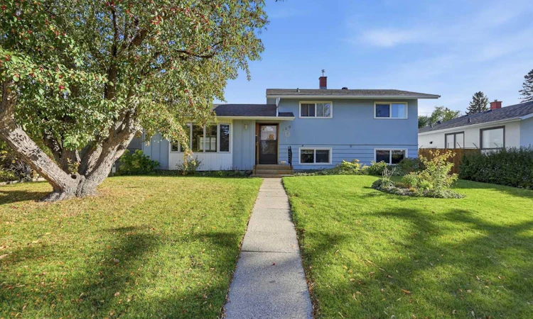120 Fairview Crescent SE