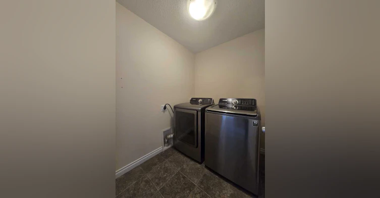 B-13022 91a Street, Grande Prairie, AB, T8X 0A9 - 14