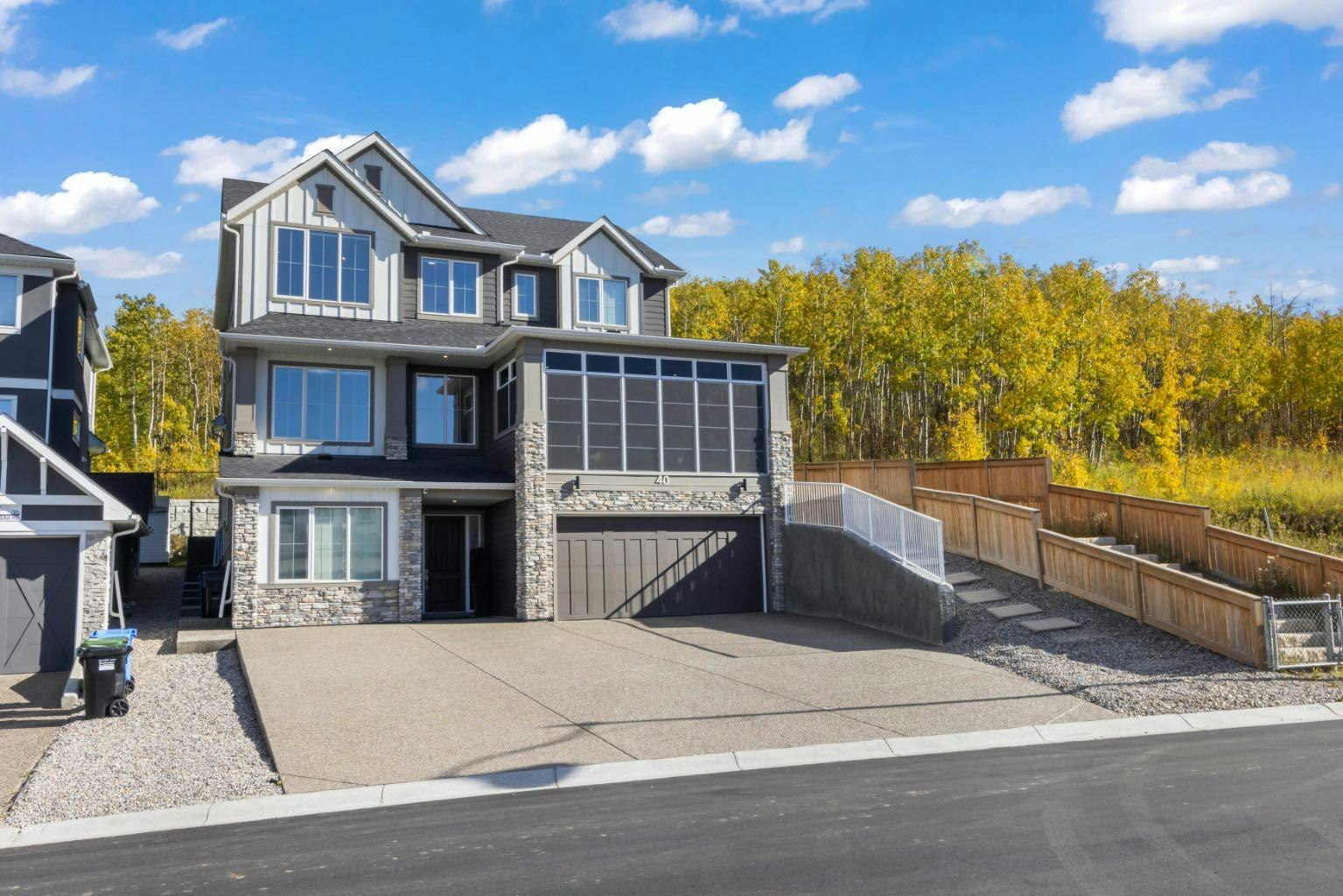 40 Crestridge Heights SW, Calgary, AB, T3B 6K6