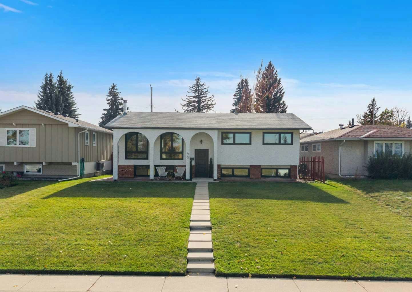 68 Lake Emerald Road SE, Calgary, AB, T2J 2J7