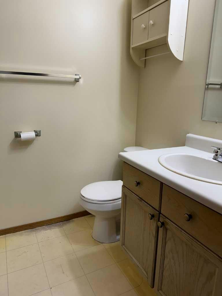 B-9406 100 Avenue, Grande Prairie, AB, T8V 0S9 - 10