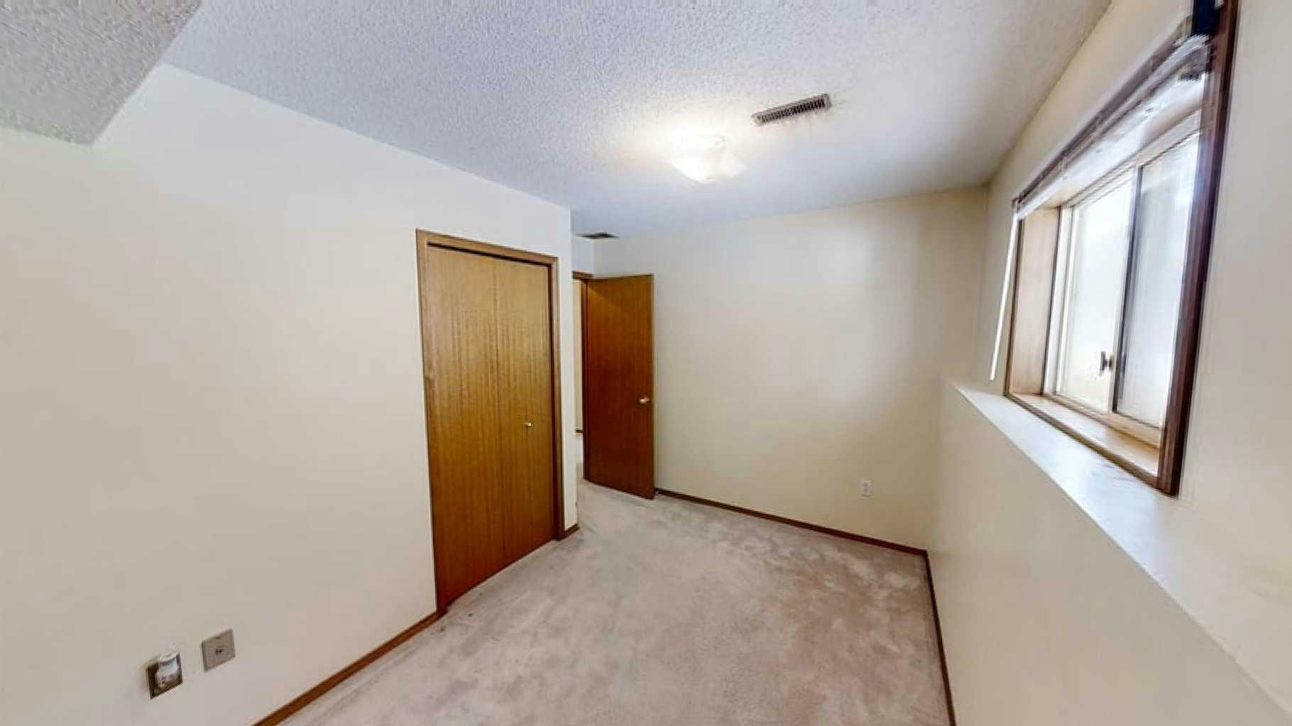 B-9406 100 Avenue, Grande Prairie, AB, T8V 0S9 - 8